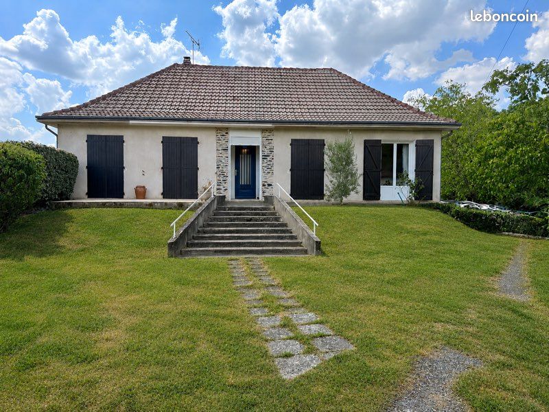 Maison 5 pièces 111 m² · à Oulches · 111 m² · 122 000 €