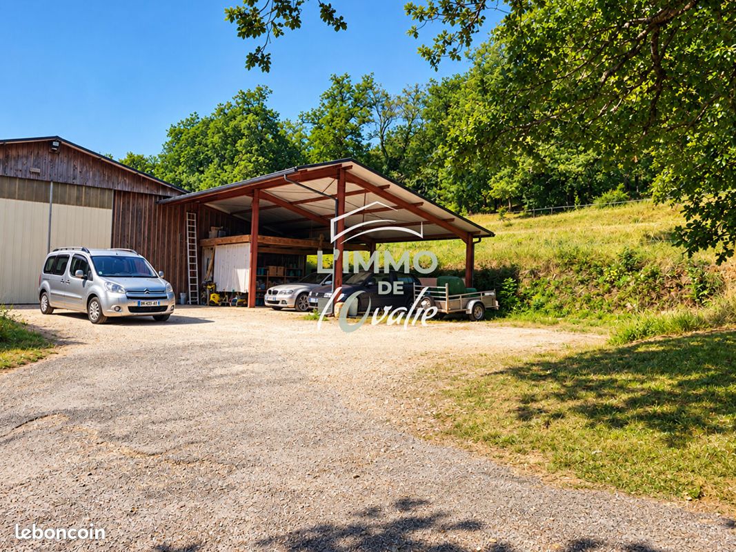 Maison 5 pièces 233 m² · à Loubressac · 233 m² · 420 000 €