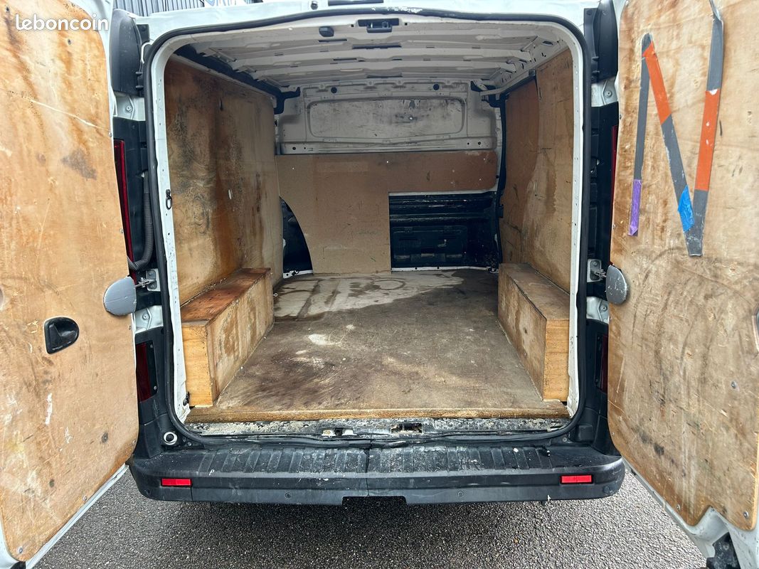 Renault Trafic 1.6 dci 125cv boite 6 vitesse gps clim 169000kms ct ok garantie 12 mois 7908e ht (image 9)
