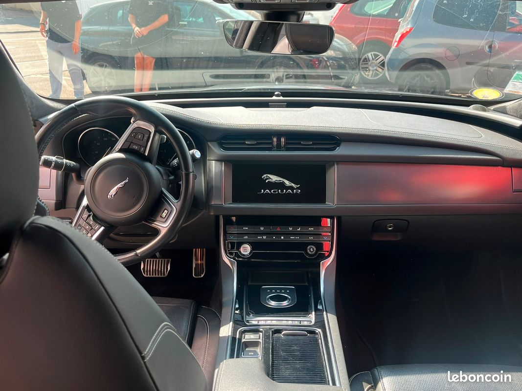 JAGUAR XF 2.0-180ch BVA R-Sport ( pour export ou pro) (image 5)