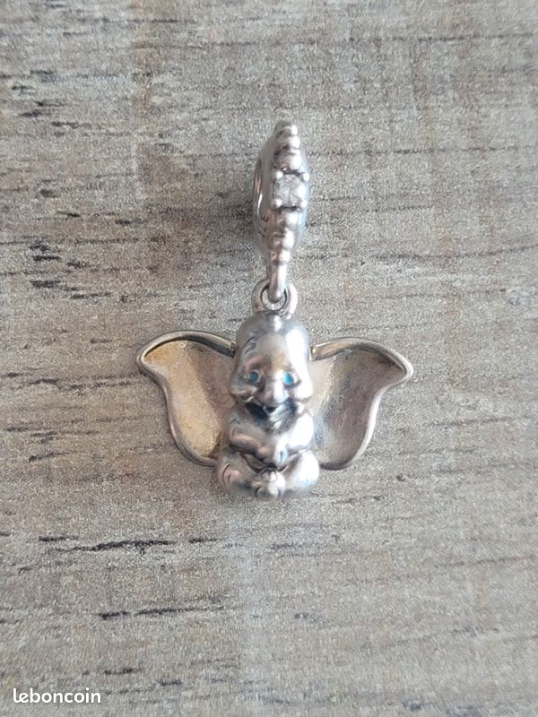 Charm Disney (image 1)