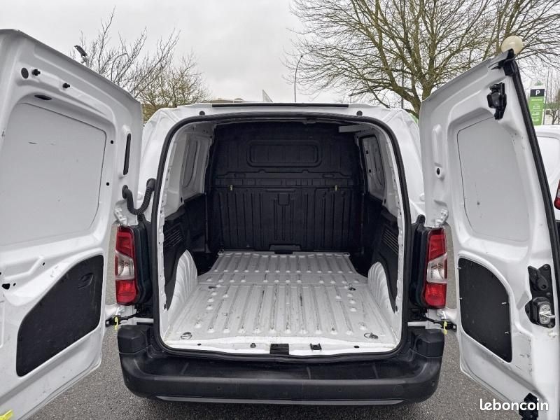 Peugeot Partner M 650kg BlueHDi 100ch S&S Pack Asphalt Connect + Caméra de recul (image 6)