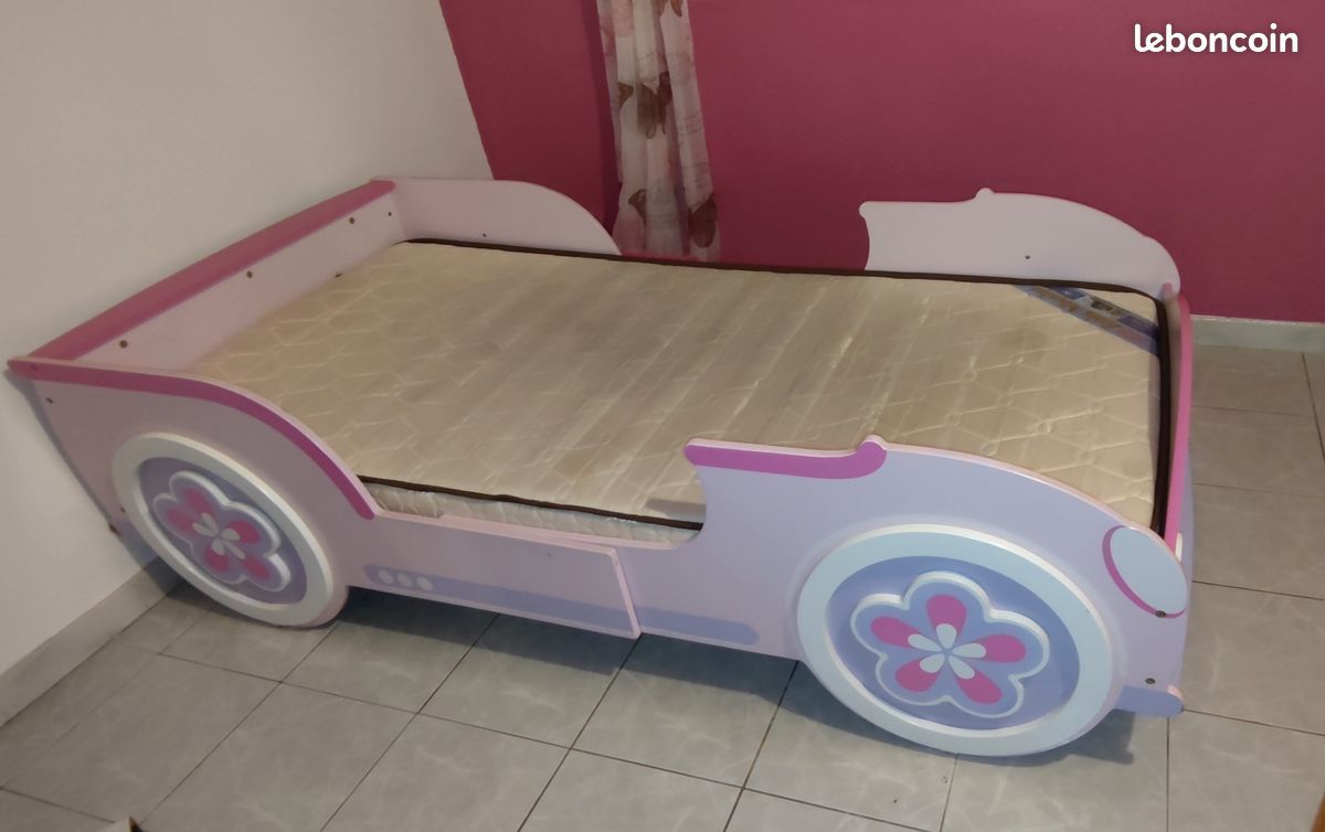 Lit voiture fille (image 1)