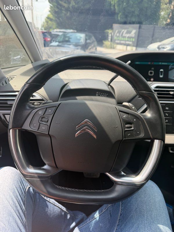 Citroën c4 Picasso spacetourer 1.2 130 bva shine (image 10)