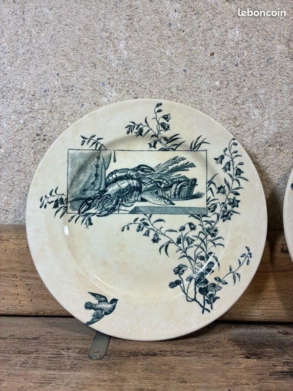 đ 3 grandes assiettes terre de fer Ernest Cognacq : la collection complĂšte, plus que centenaires des 3 motifs diffĂ©rents : poisson, gibier et fruits pour une superbe dĂ©coration (image 4)