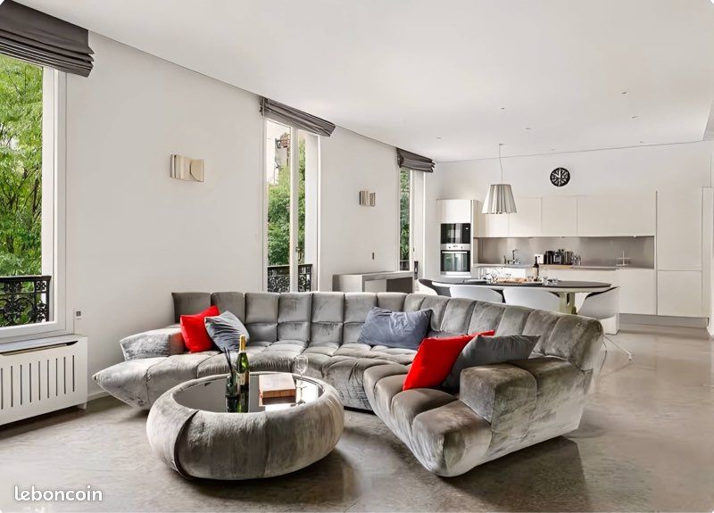 Appartement 5 pièces 100 m² · à Levallois-Perret · 100 m² · 1 200 €/mois