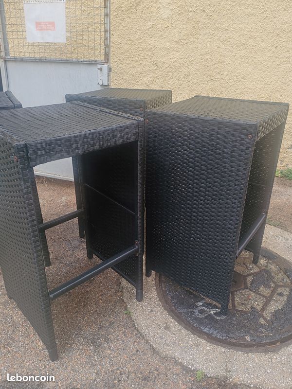5 tabourets de jardin (image 1)