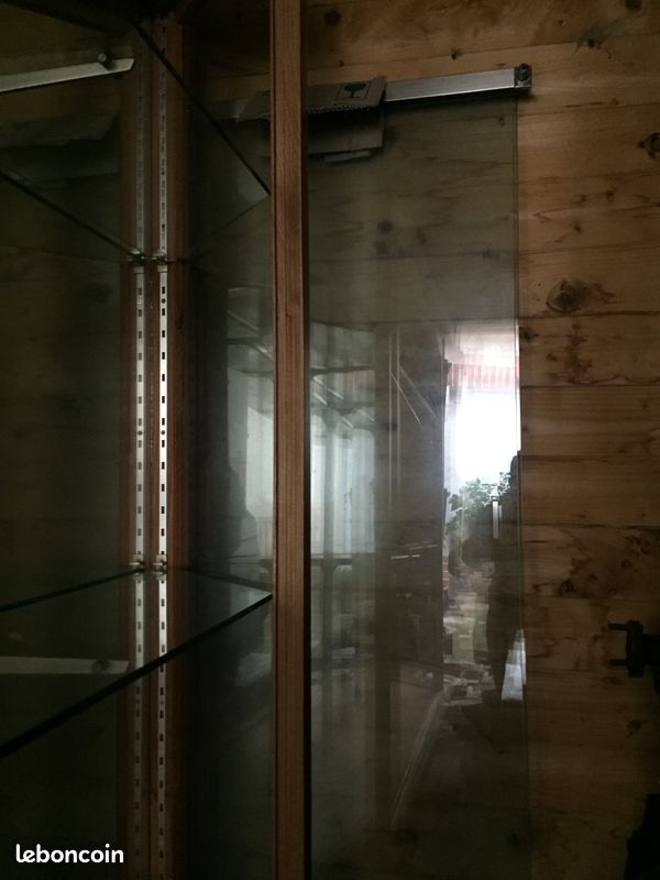 Vitrine verre et bois pour collectionneur (image 5)