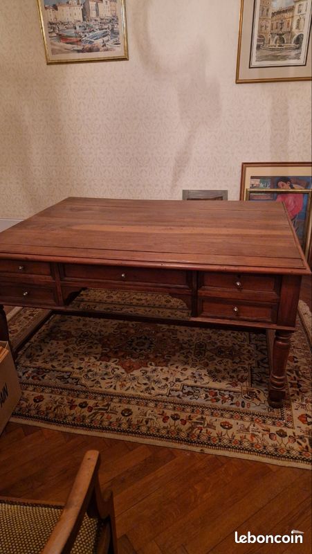 Grand Bureau (image 1)