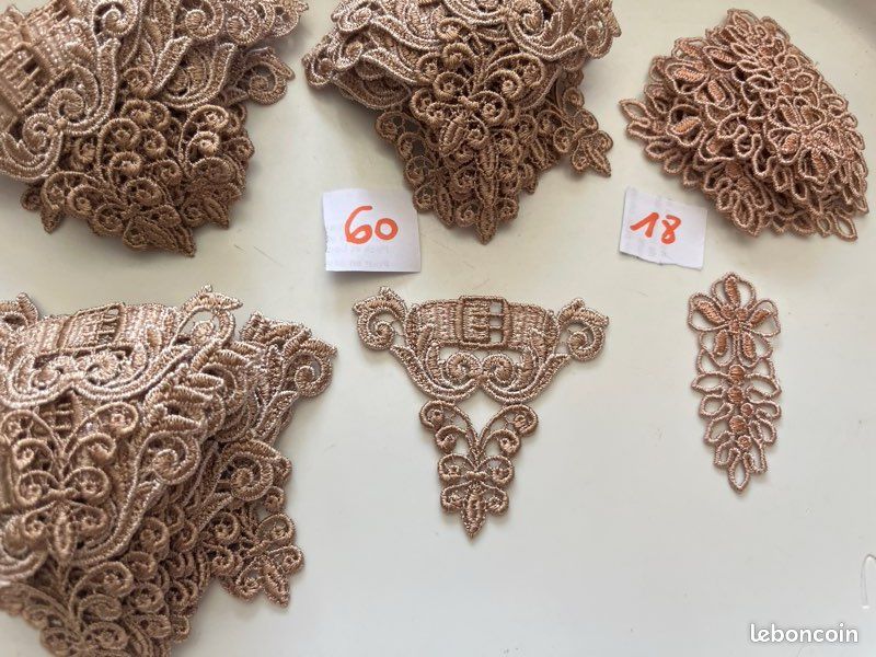 Superbe lot 78 ornements retro baroque vintage beige (image 1)