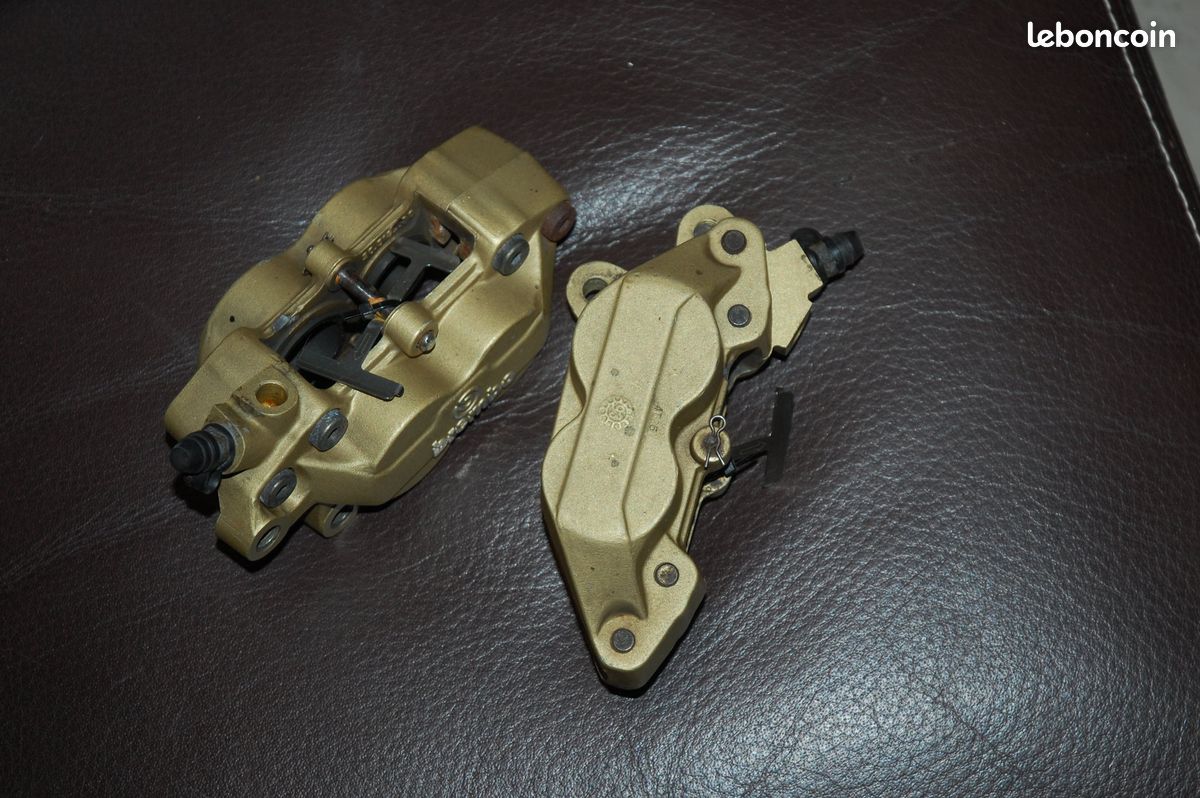 Paire etriers brembo p4 40mm (image 1)