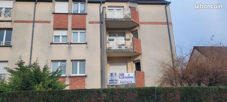 https://img.leboncoin.fr/api/v1/lbcpb1/images/d4/d1/83/d4d183314619e458de0d1b9057ee1091bfd100e0.jpg?rule=ad-image