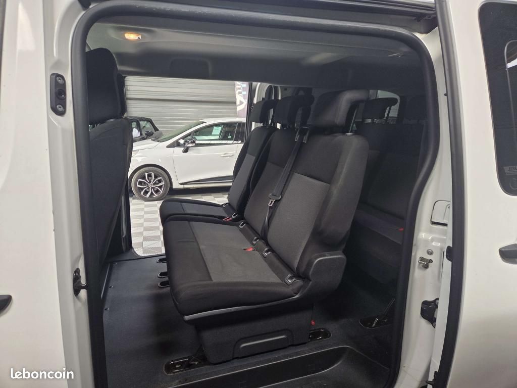 TOYOTA PROACE 1.5 120 D-4D - (RC22) Combi Long Dynamic / TVA Récupérable (image 13)