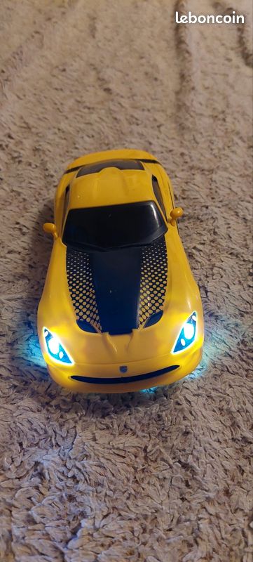Voiture son et lumière (image 3)
