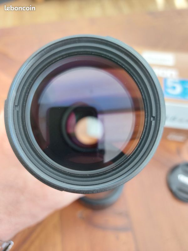 Tamron AF 70-300mm f/4-5.6 Di LD Macro 1:2 Canon EF (image 3)