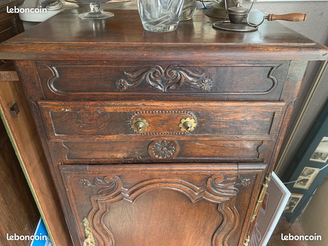 Beau meuble ancien en bois de 113 cm de haut (image 2)
