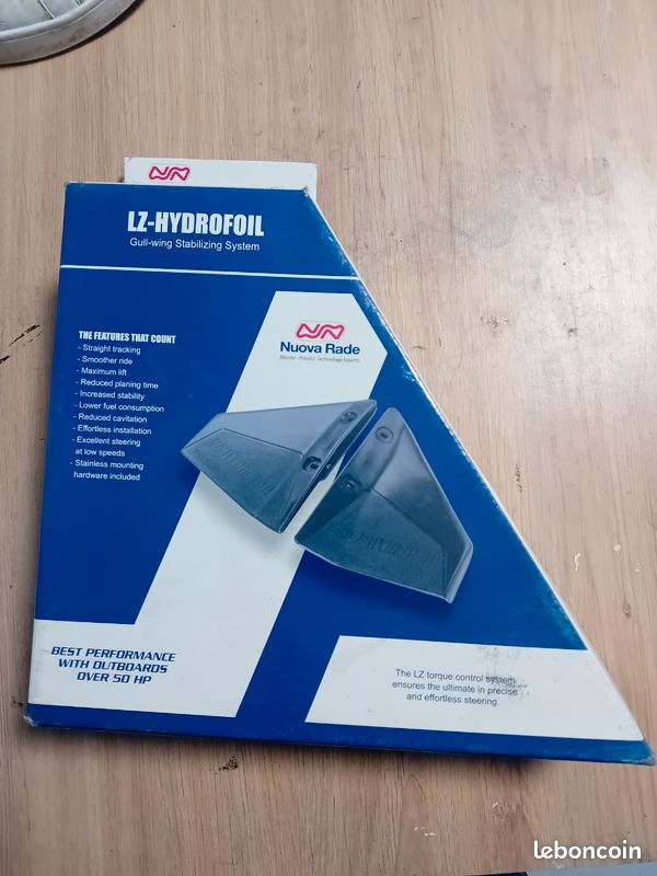Housse De Moteur Hors-bord 600D Imperméable - Taille Universelle Pour Moteurs 50 à 115 CV, Dimensions Environ 66x56x61 Cm, Noir