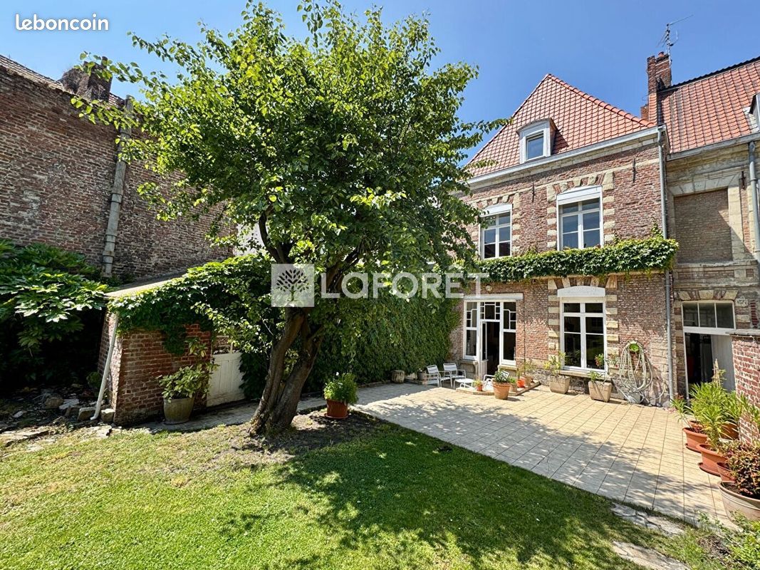 Maison 7 pièces 260 m² · à Douai · 260 m² · 489 900 €