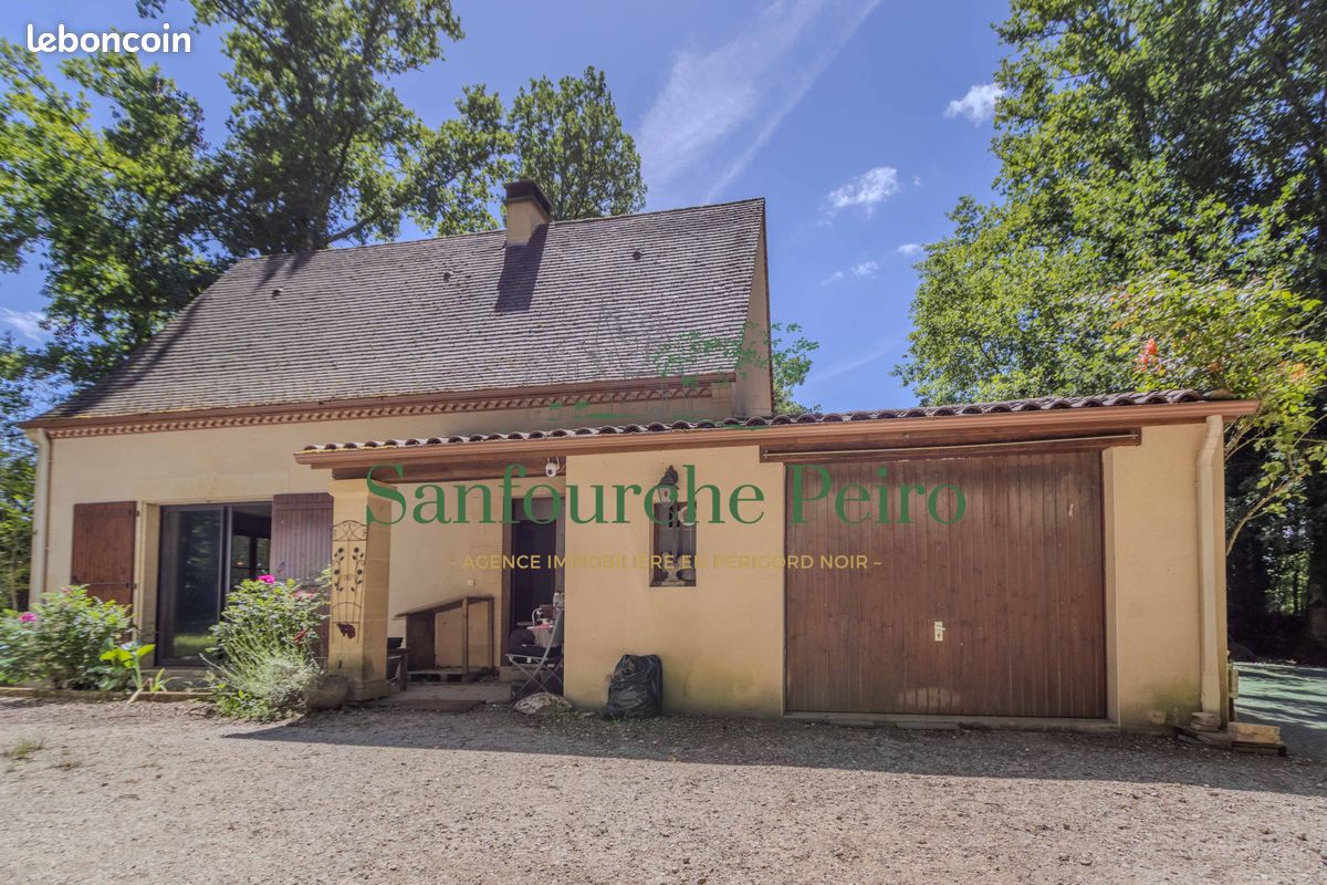 Maison 5 pièces 100 m² · à Sarlat-la-Canéda · 100 m² · 199 000 €