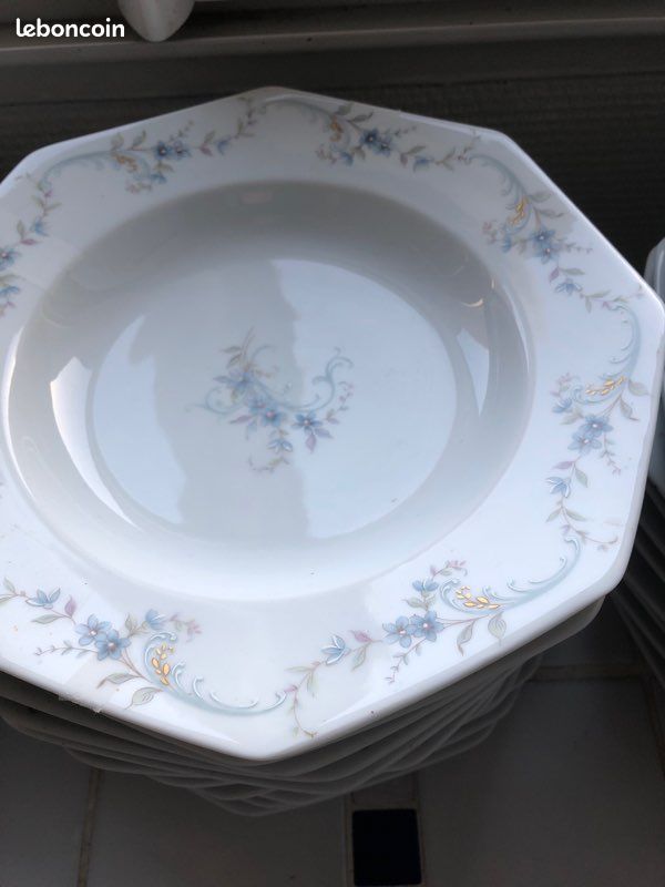 Service de Porcelaine de Limoges doré à l'or fin (image 8)