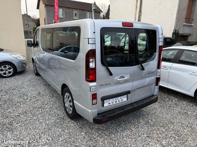 Renault TRAFIC 9 PLACES 1.6 DCI 125ch GPS/REG/LIM/CLIM (image 4)