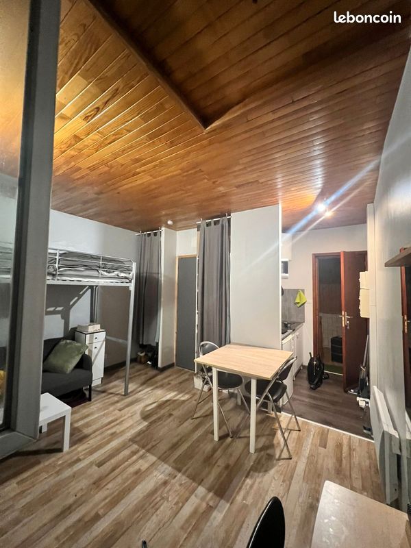 Appartement 1 pièce 20 m² · à Valenciennes · 20 m² · 370 €