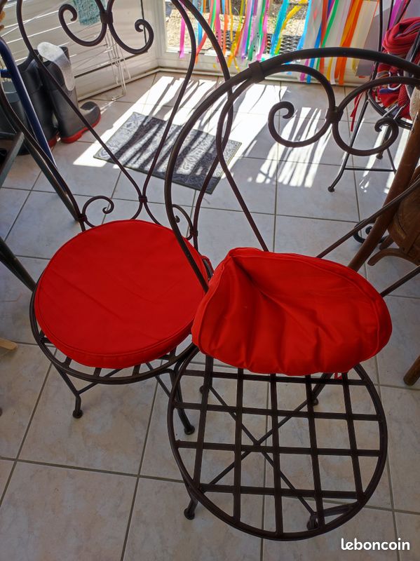 Chaises en fer forgé (image 1)