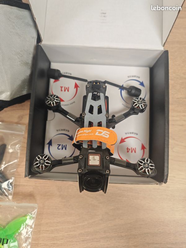 [NEUF] Lot FPV Drone DeepSpace Seeker 3 DJI O4 Pro + 9 LiPo + Hélices (image 8)
