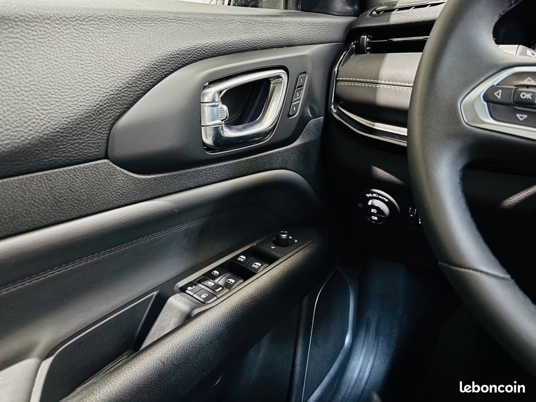Jeep Compass 1.5 e-Hybrid 130 DTC-7 Summit (image 17)