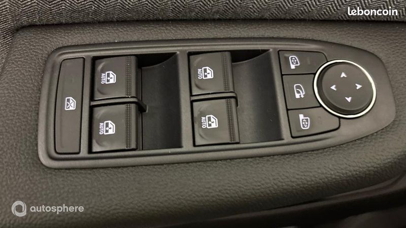 Renault Clio 1.6 E-Tech 145ch full hybrid Techno - 25 (image 27)