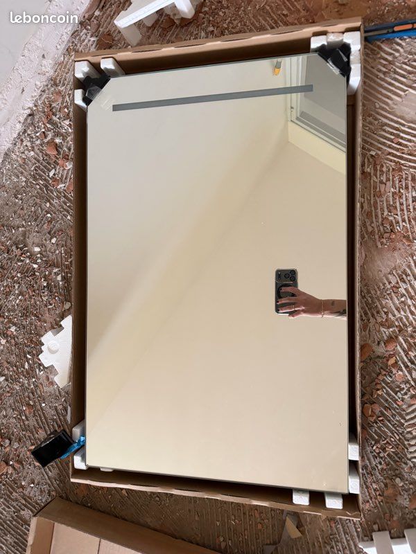 Miroir Led LUCA 45x70 (image 1)