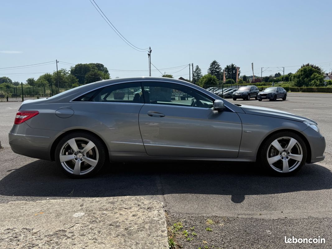 MERCEDES-BENZ CLASSE E COUPE 2.2 220 CDI 170 7G-TRONIC BVa (image 7)