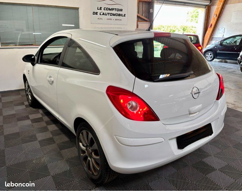 Opel Corsa IV 1.3 CDTI 75 ch ecoFLEX Edition 111 (image 6)