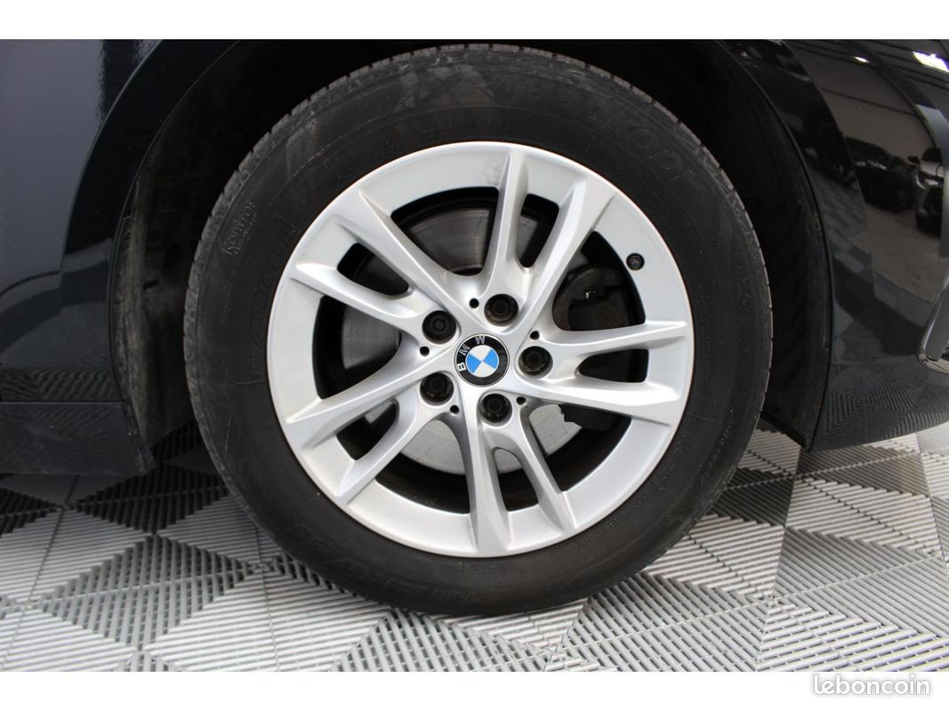 BMW SERIE 1 118d - BVA BERLINE F40 Lounge (image 5)