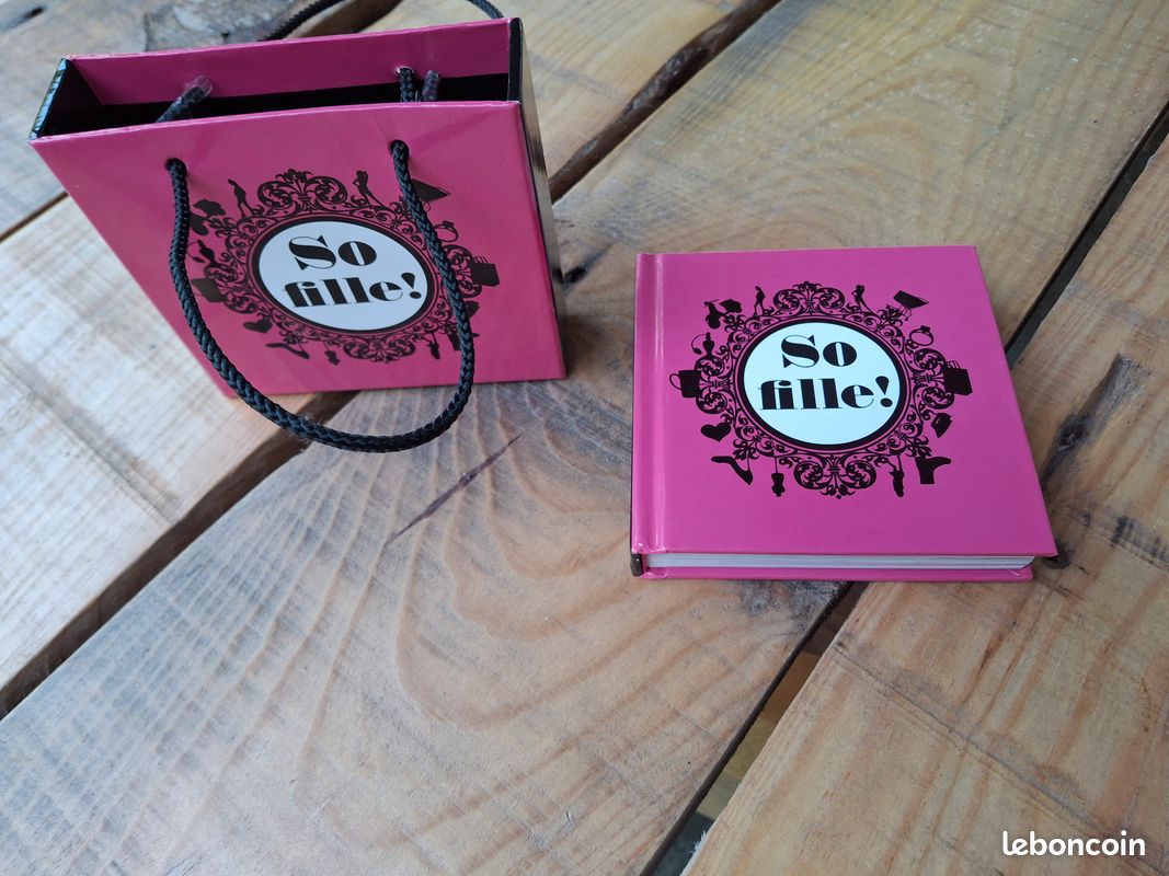 Livre So fille Un livre que les filles vont dévorer même s'il n'est pas en chocolat Playbac neuf (image 1)