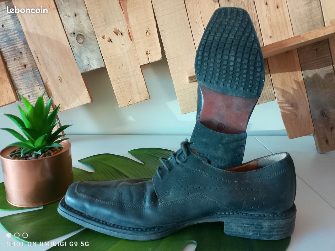 Chaussures 42 neuve (image 2)