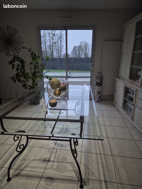 Table de salle à manger ou terrasse (image 8)