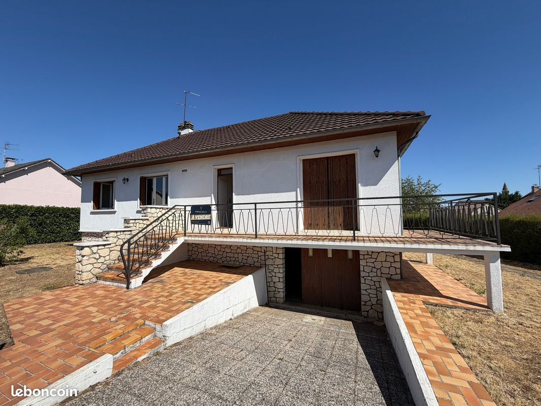 Maison 4 pièces 102 m² · à Sainte-Lizaigne · 102 m² · 128 400 €