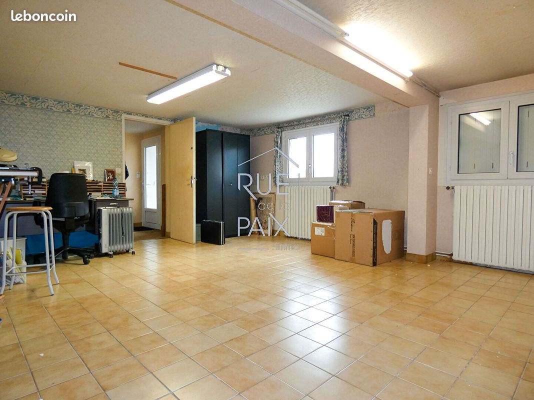 Pavillon 5 pièces 197 m² - Antran 86100 (image principale 11)