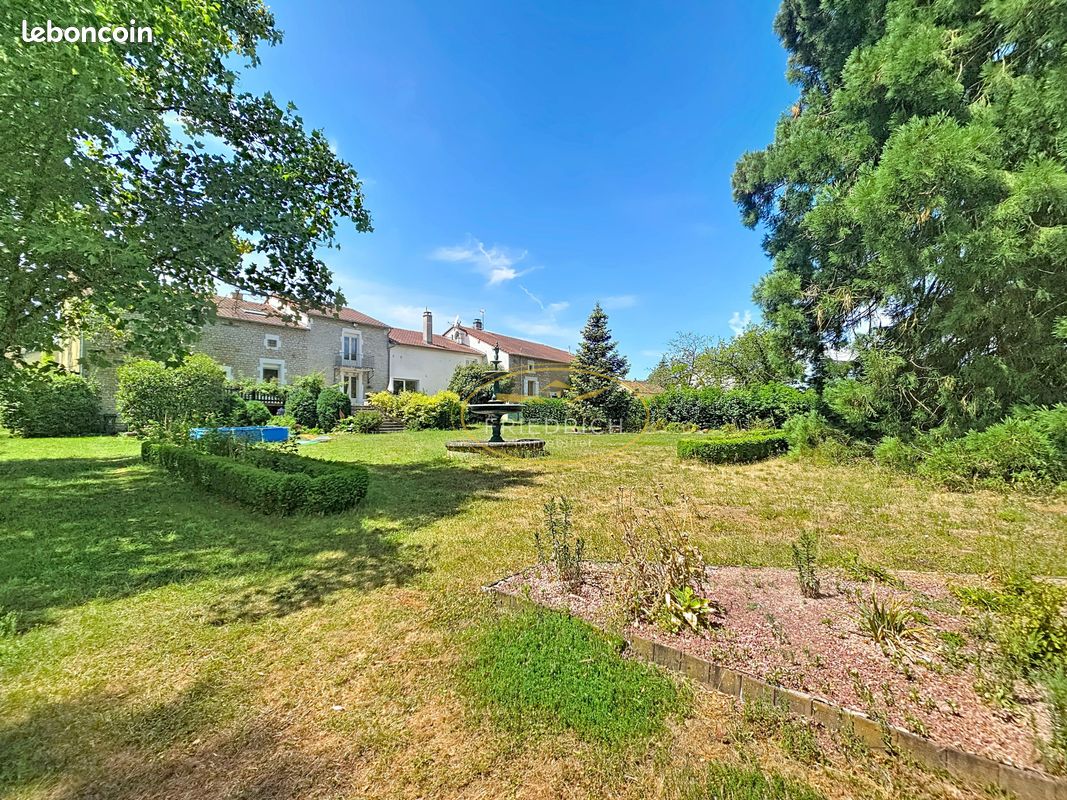 Propriété 7 pièces 308 m² (image 11)