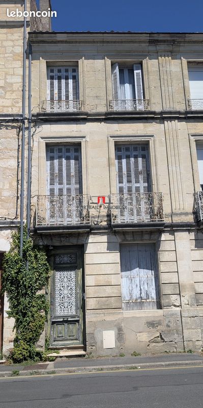 Maison 4 pièces 199 m² · à Blaye · 199 m² · 113 000 €