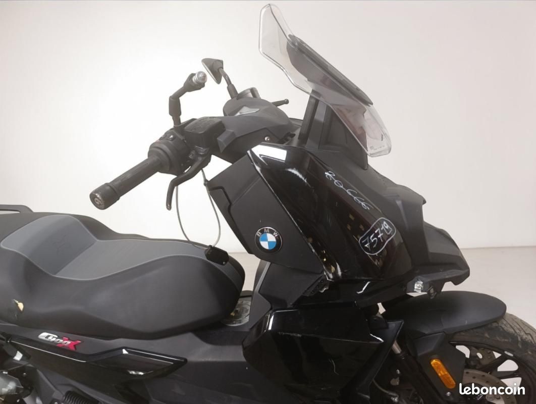 BMW C 400 X ACCIDENTE RSV 350 cm3 (image 14)