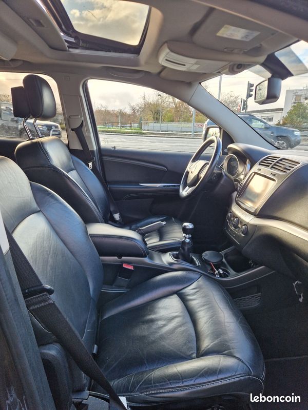 Fiat freemont 2.0 mjtd 170 lounge 7 places garantie 6 mois (image 3)