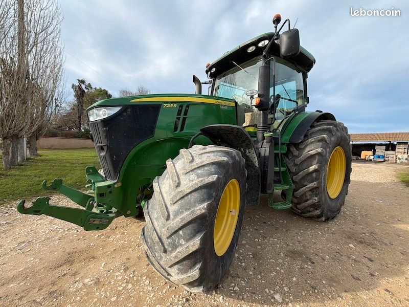 John Deere John Deere 7215R – 210 ch – Très - Tracteurs