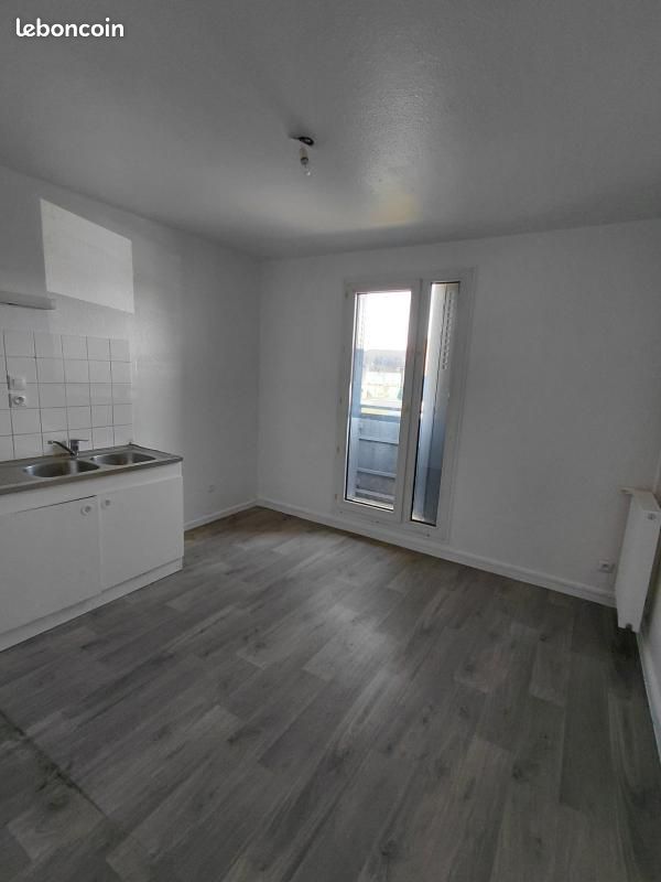 Appartement 4 pièces 81 m² · à La Verpillière · 81 m² · 674 €/mois