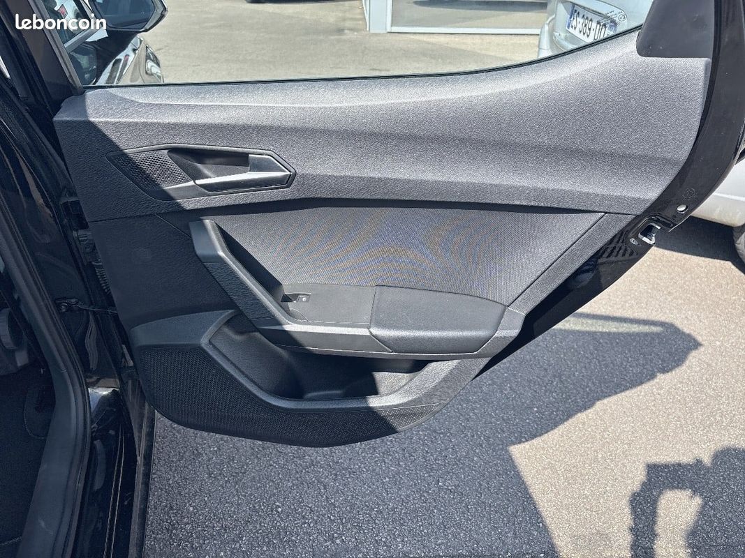 SEAT Leon 1.5 eTSI Hybrid 115 DSG7 Copa (image 20)