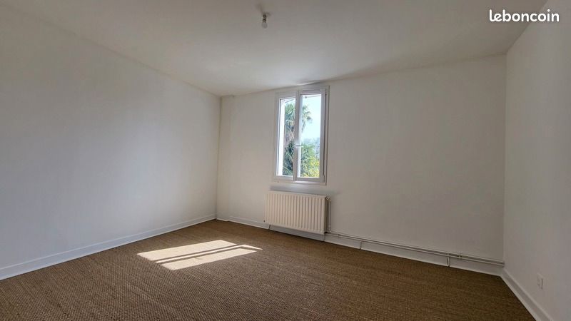 Maison de ville 6 pièces 113 m² - Ruelle-sur-Touvre 16600 (image principale 3)