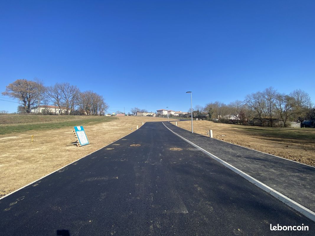 Terrain 570 m² · à Saint-Clar-de-Rivière · 570 m² · 89 900 €