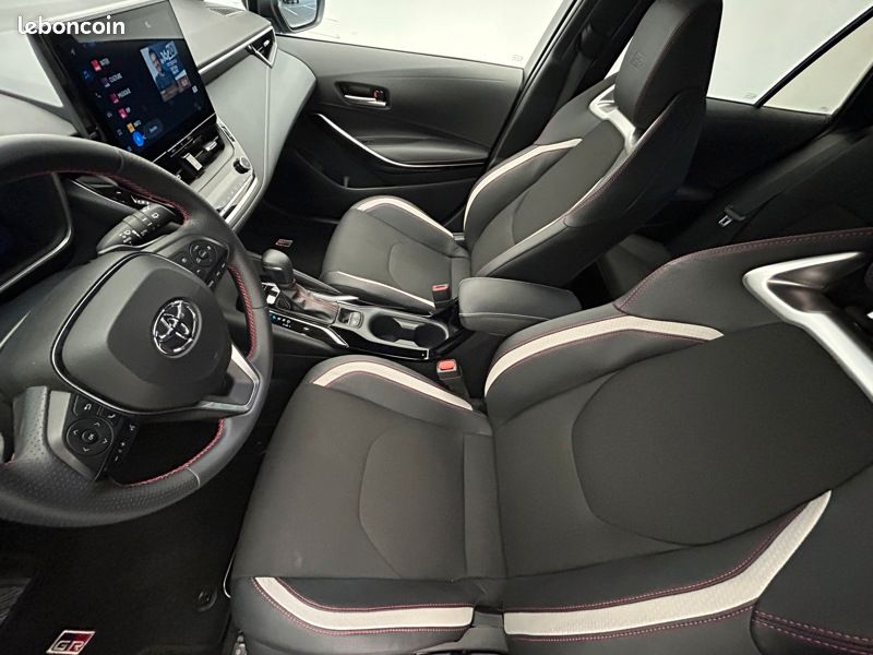 Toyota corolla touring sports Hybride 2.0L 178 GR Sport (image 20)