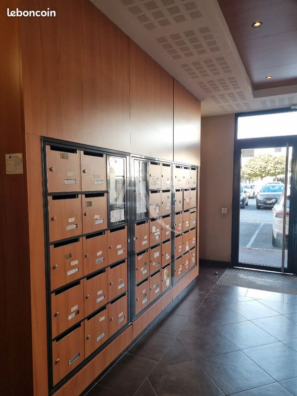 Appartement 2 pièces 52 m² · à Combs-la-Ville · 52 m² · 896 €/mois
